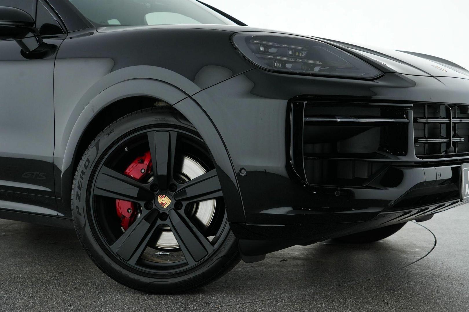 2025 Porsche Cayenne GTS in Black