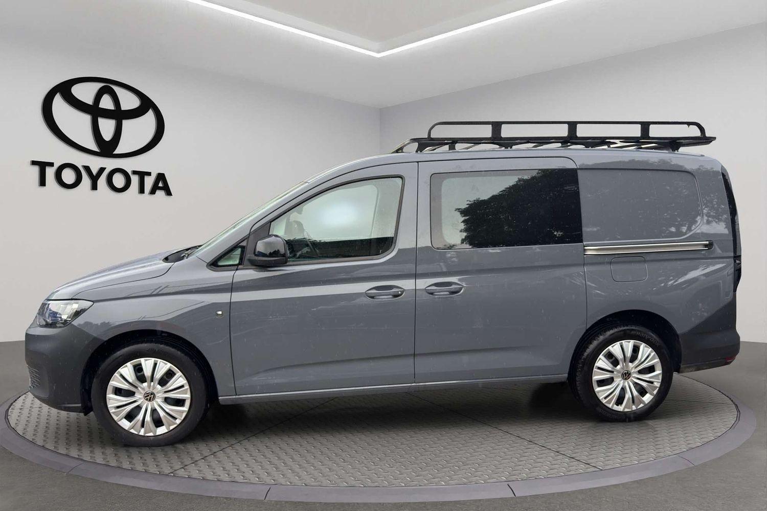 2025 Volkswagen Caddy TDI320 in Silver M.