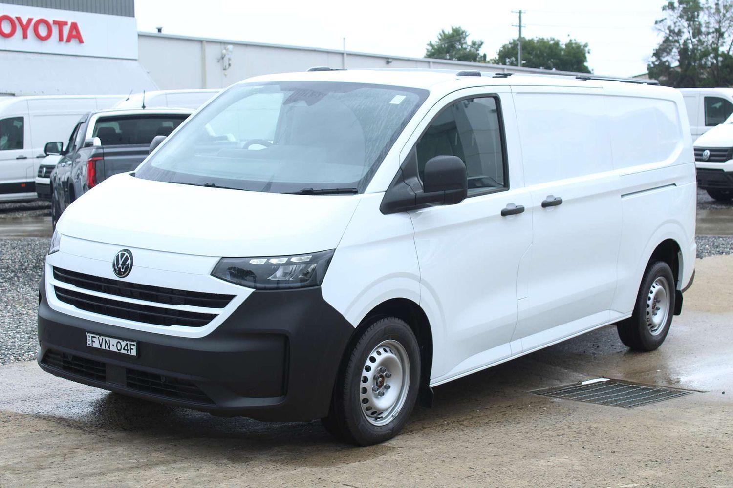 2025 Volkswagen Transporter TDI390 in Clear White (2e2e)