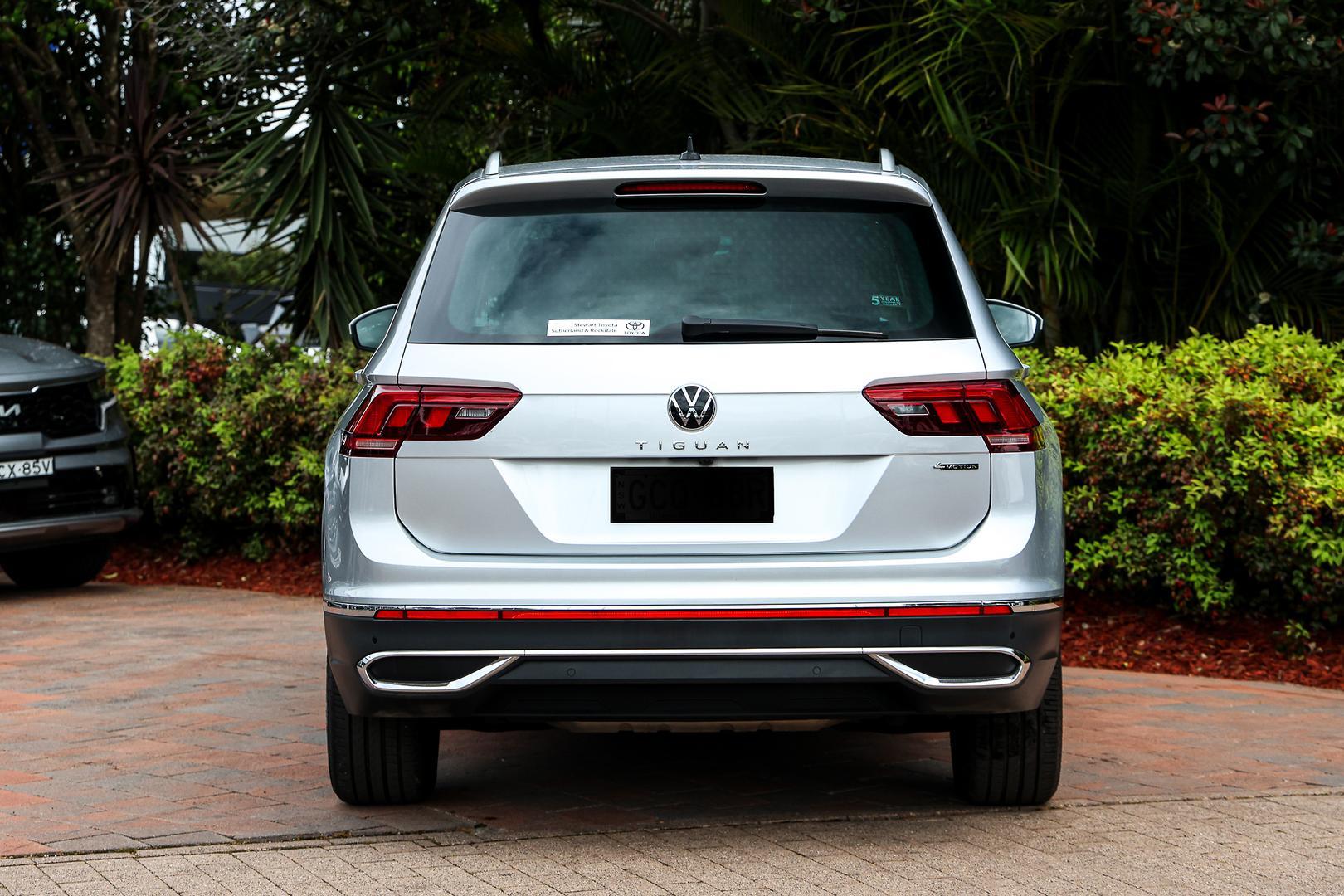 2023 Volkswagen Tiguan 162TSI Elegance in Reflex Silver (8e8e)