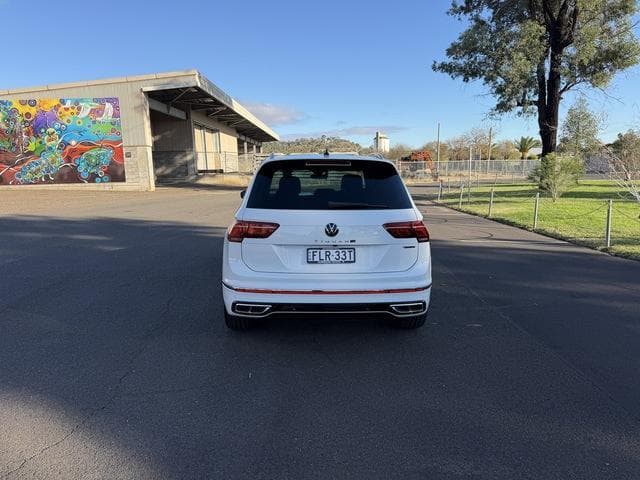 2024 Volkswagen Tiguan 162TSI R-Line in White