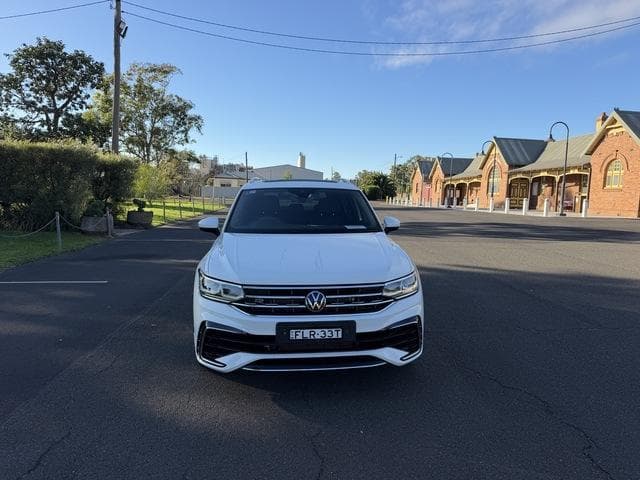 2024 Volkswagen Tiguan 162TSI R-Line in White