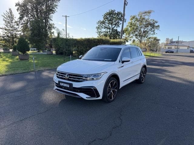 2024 Volkswagen Tiguan 162TSI R-Line in White