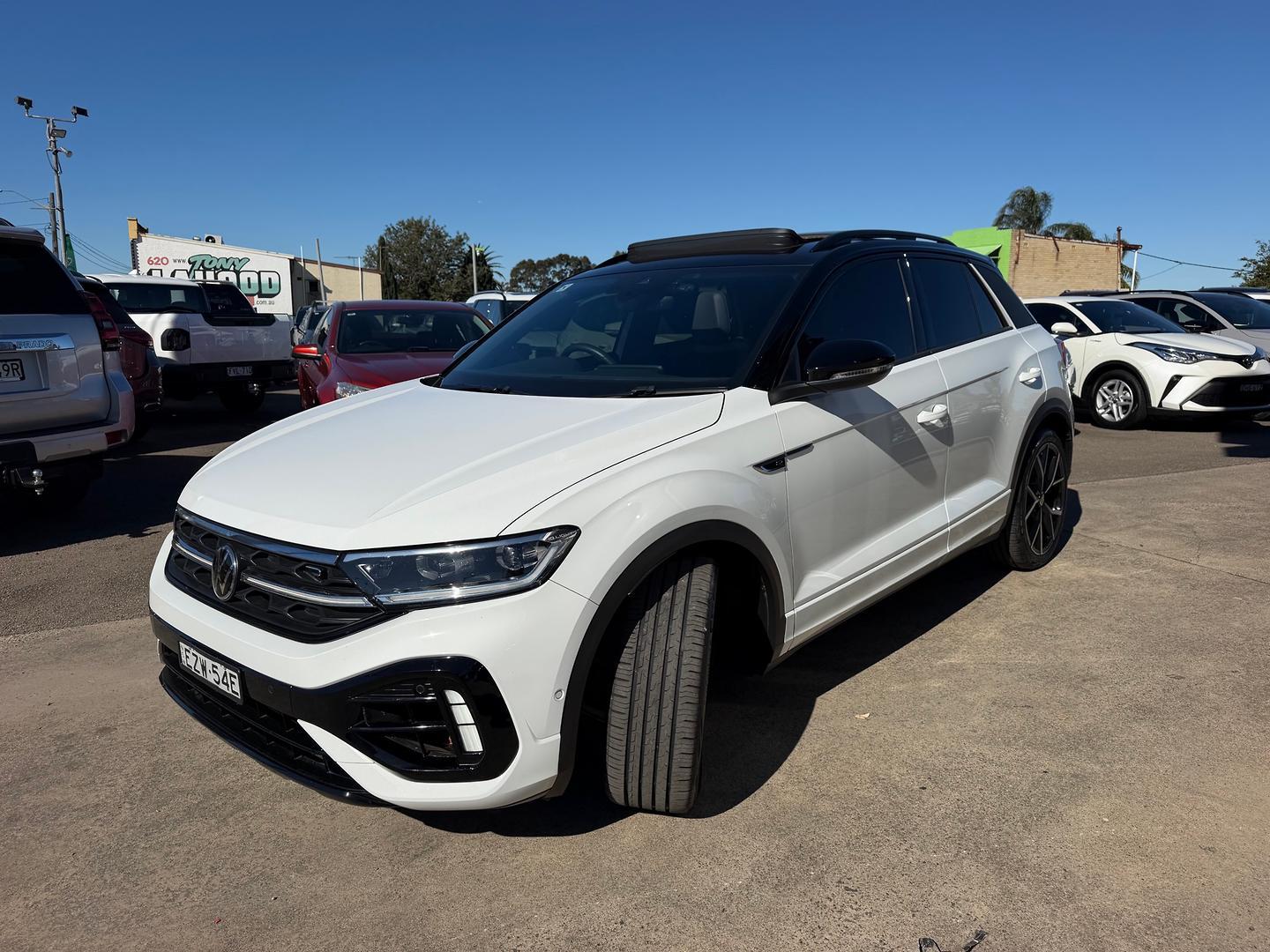 2023 Volkswagen T-Roc R in White