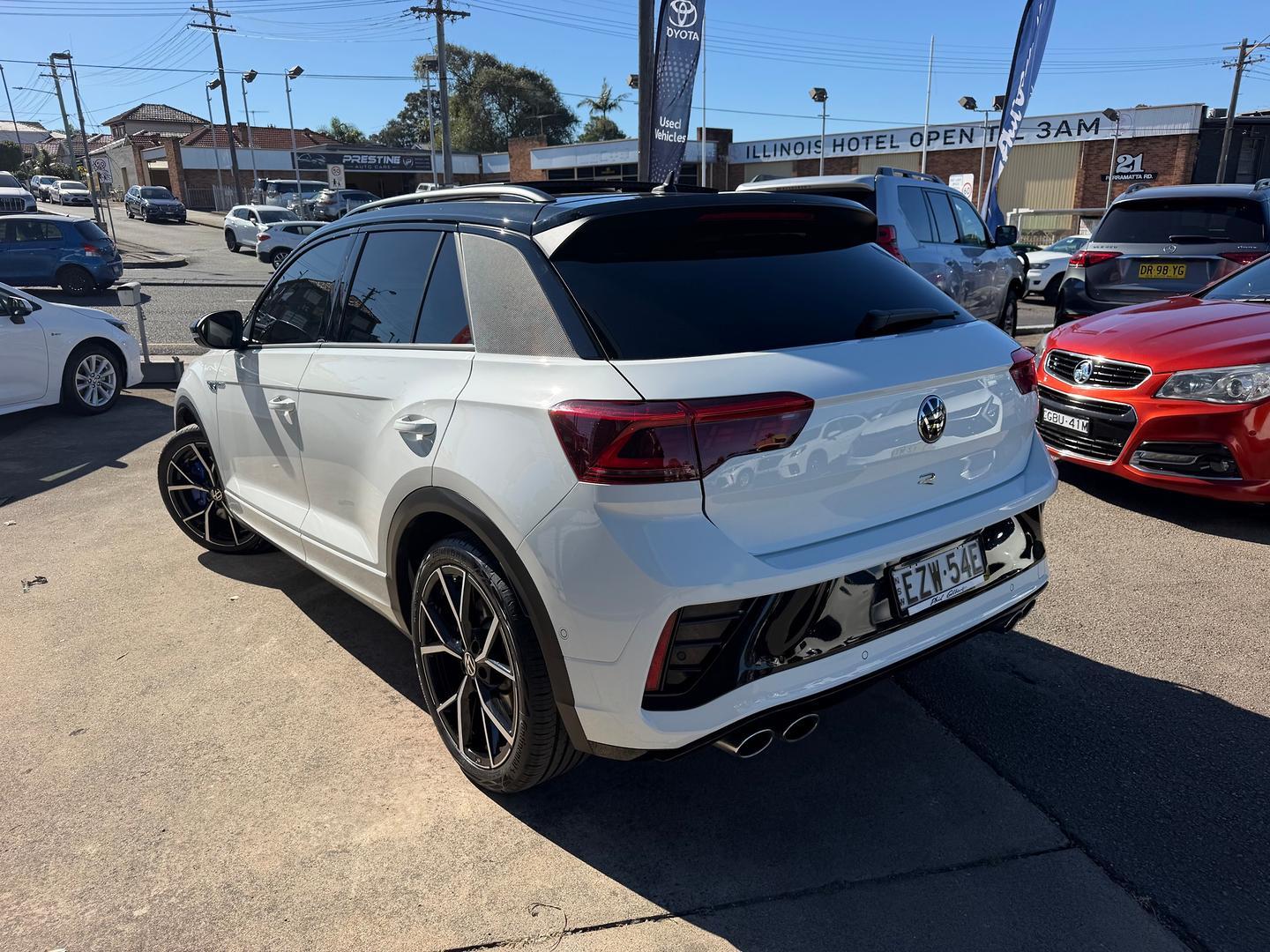 2023 Volkswagen T-Roc R in White