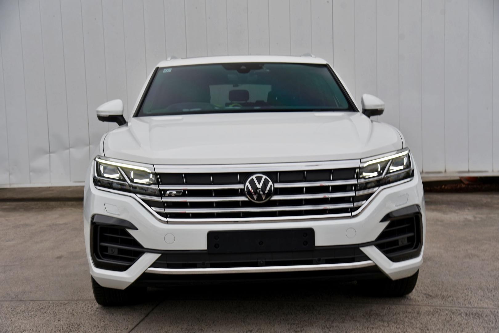 2020 Volkswagen Touareg 210TDI R-Line in White