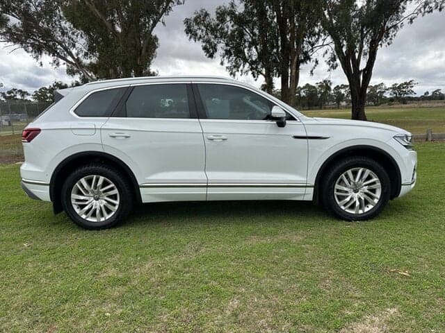 2022 Volkswagen Touareg 170TDI in Other