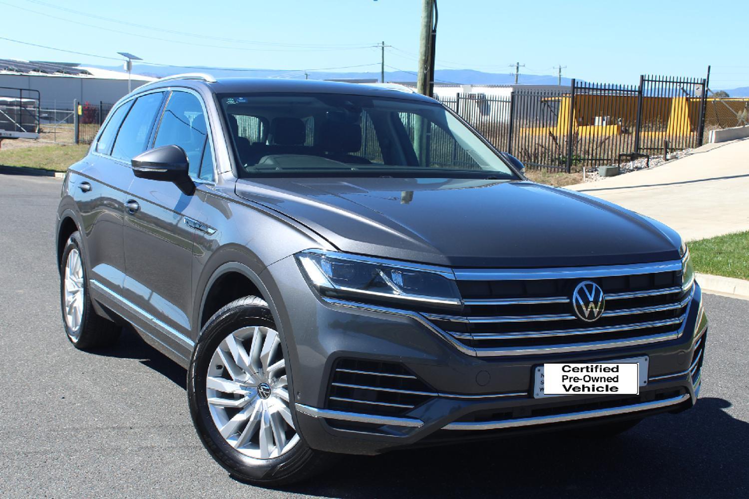 2022 Volkswagen Touareg 170TDI in Silicon Grey (3m3m)