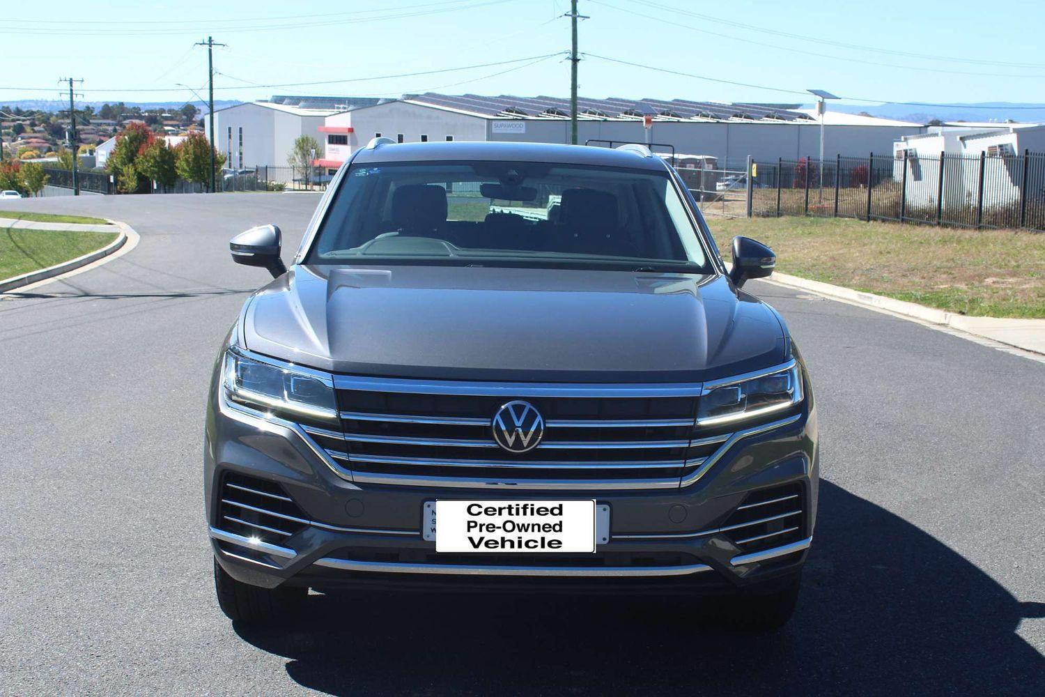 2022 Volkswagen Touareg 170TDI in Silicon Grey (3m3m)
