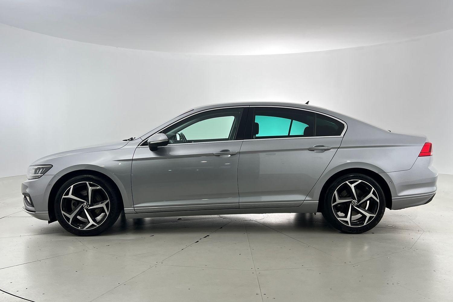 2021 Volkswagen Passat 140TSI Business in Silver
