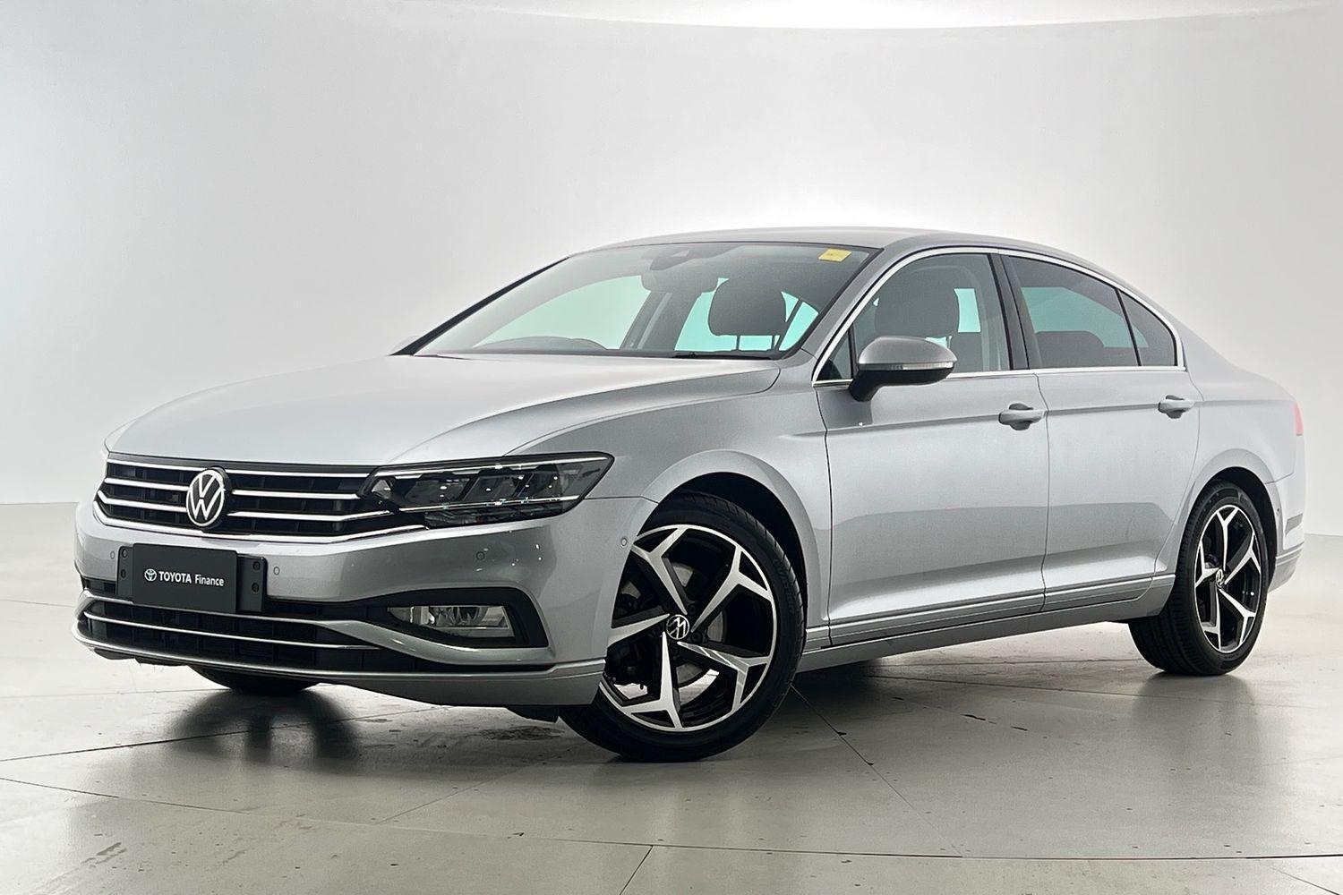 2022 Volkswagen Passat 140TSI Business in Silver