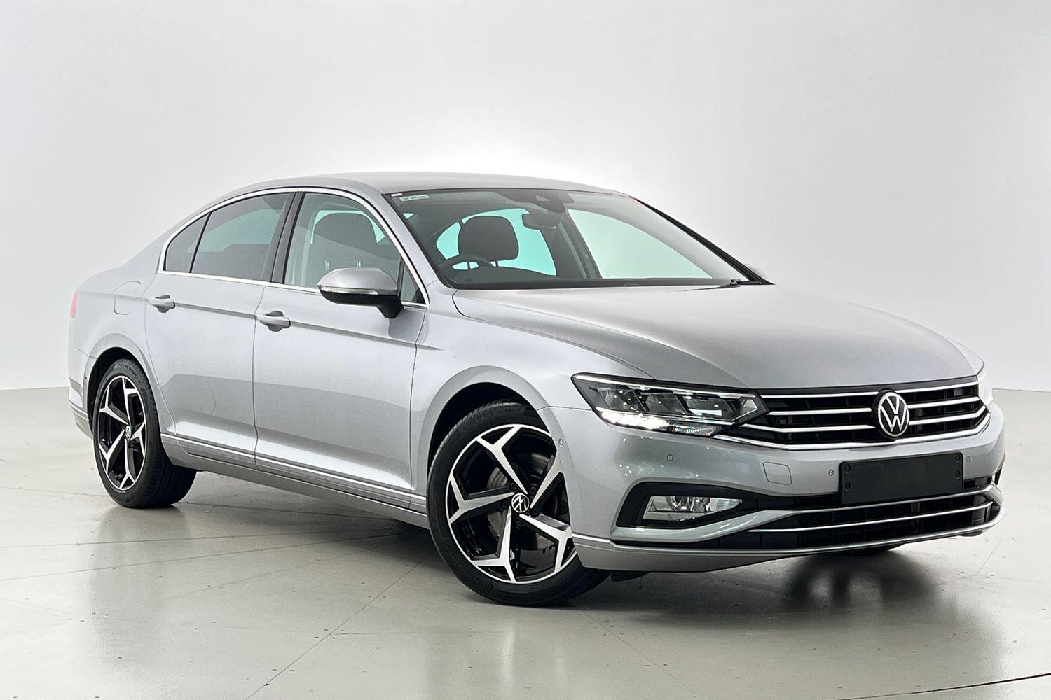 2022 Volkswagen Passat 140TSI Business in Silver