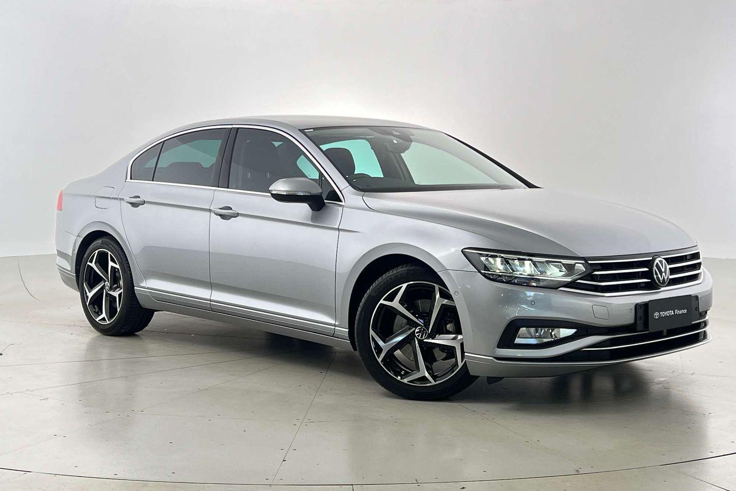 2022 Volkswagen Passat 140TSI Business in Silver