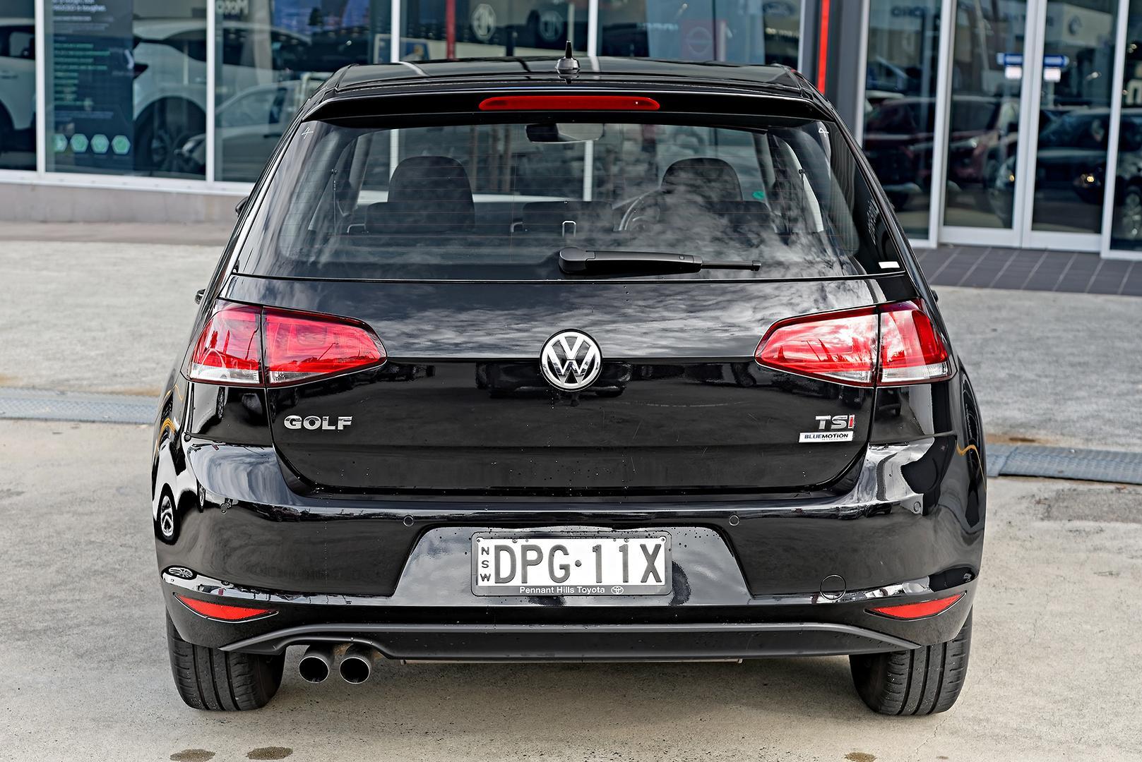 2017 Volkswagen Golf 110TSI Trendline in Black