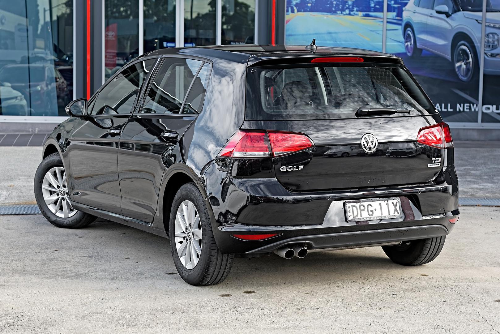 2017 Volkswagen Golf 110TSI Trendline in Black