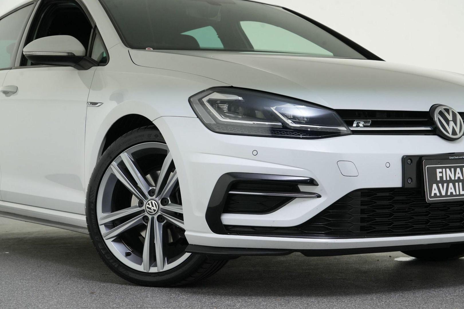 2018 Volkswagen Golf 110TSI in White