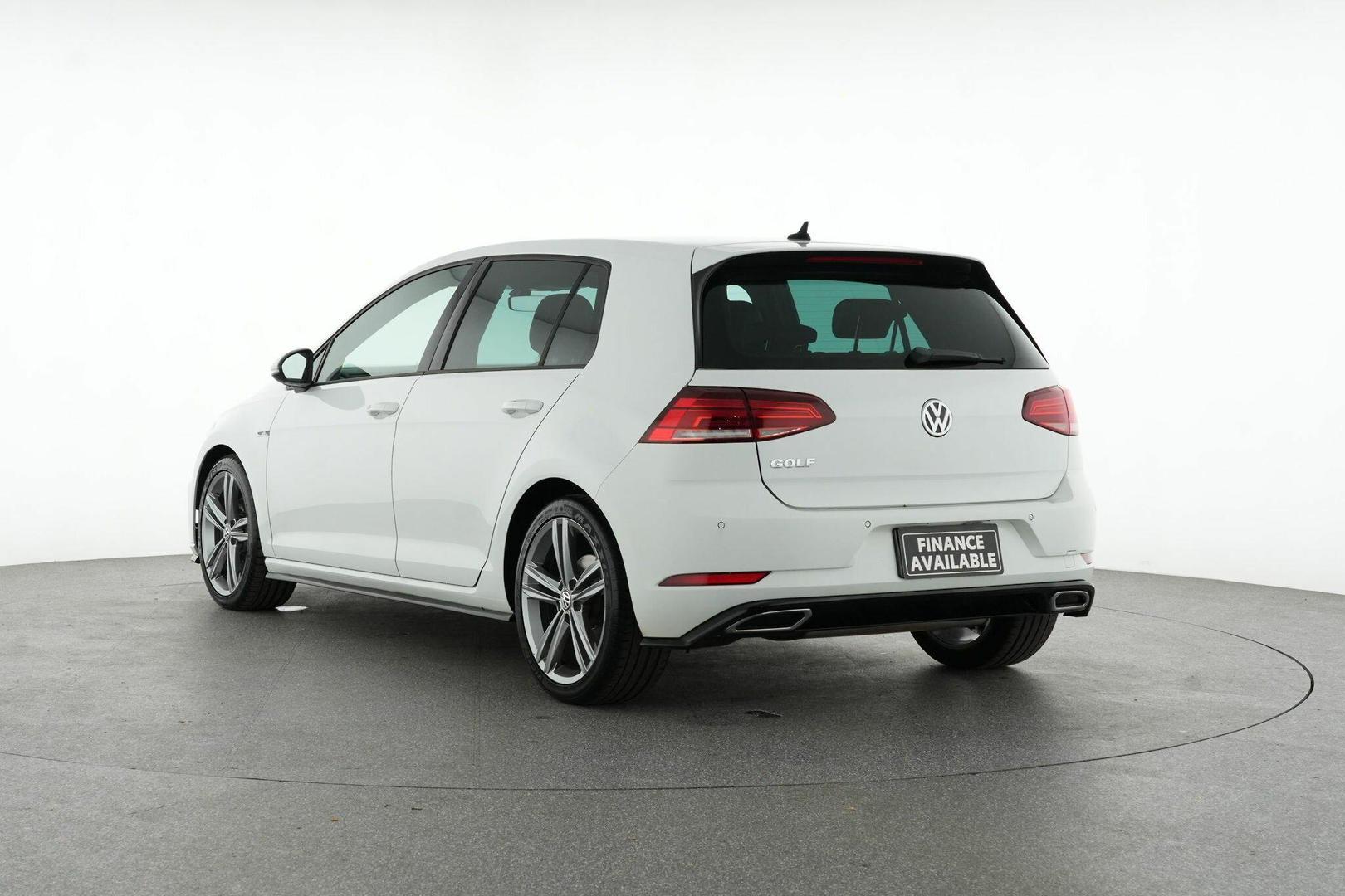 2018 Volkswagen Golf 110TSI in White