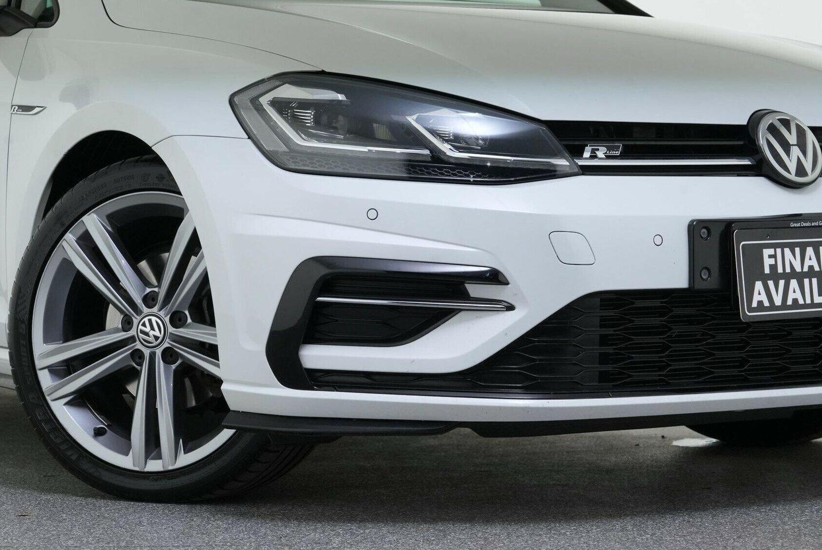 2018 Volkswagen Golf 110TSI in White