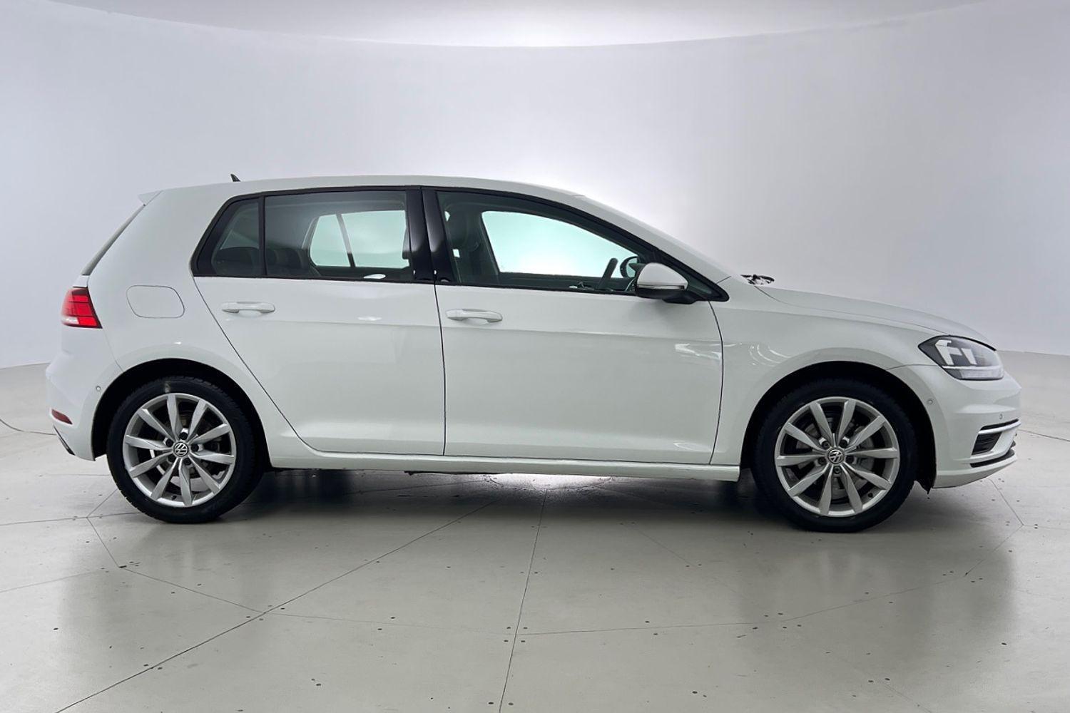 2019 Volkswagen Golf 110TSI Comfortline in White