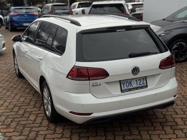 2020 Volkswagen Golf 110TSI Trendline in White