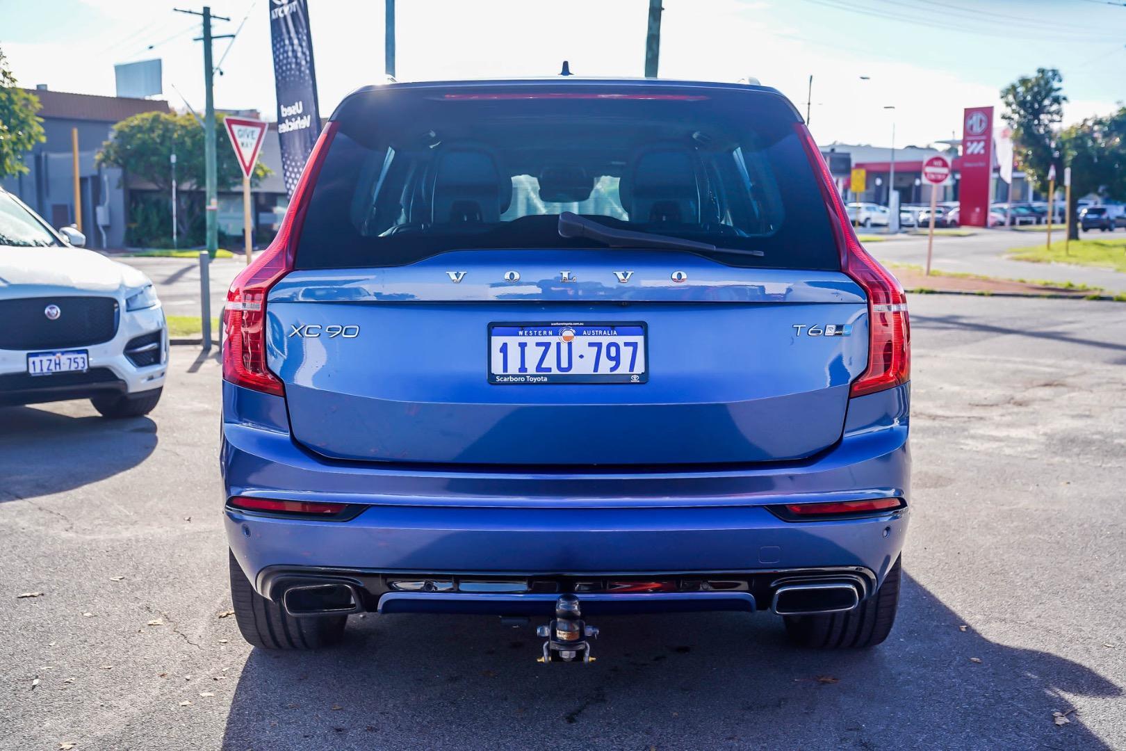 2016 Volvo XC90 T6 R-Design in Blue