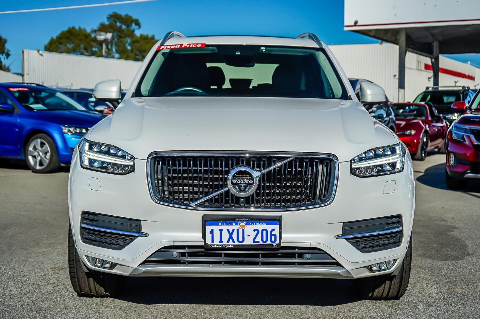 2018 Volvo XC90 T6 Momentum in White
