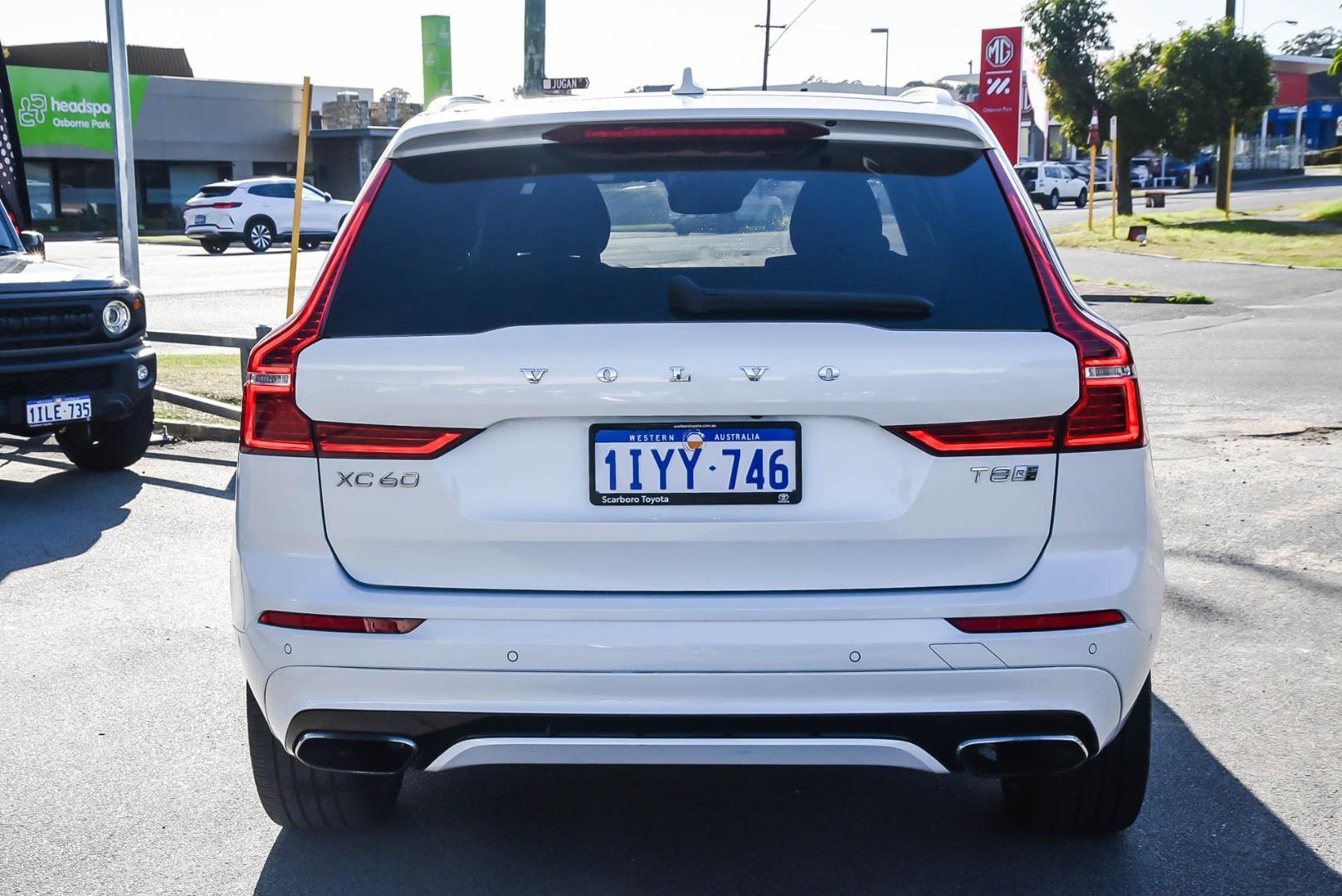 2017 Volvo XC60 T8 R-Design in White