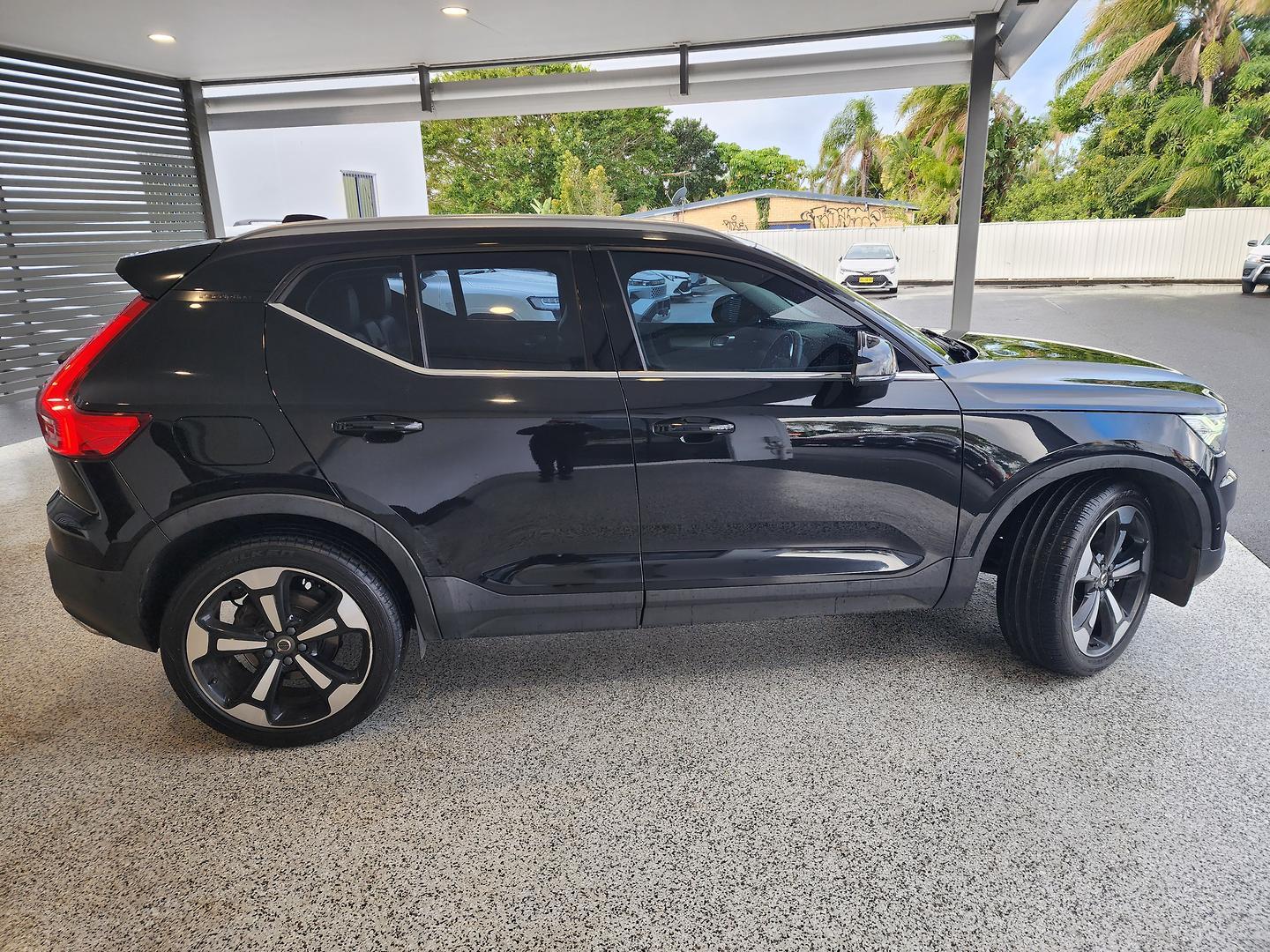 2019 Volvo XC40 T4 Inscription in Black