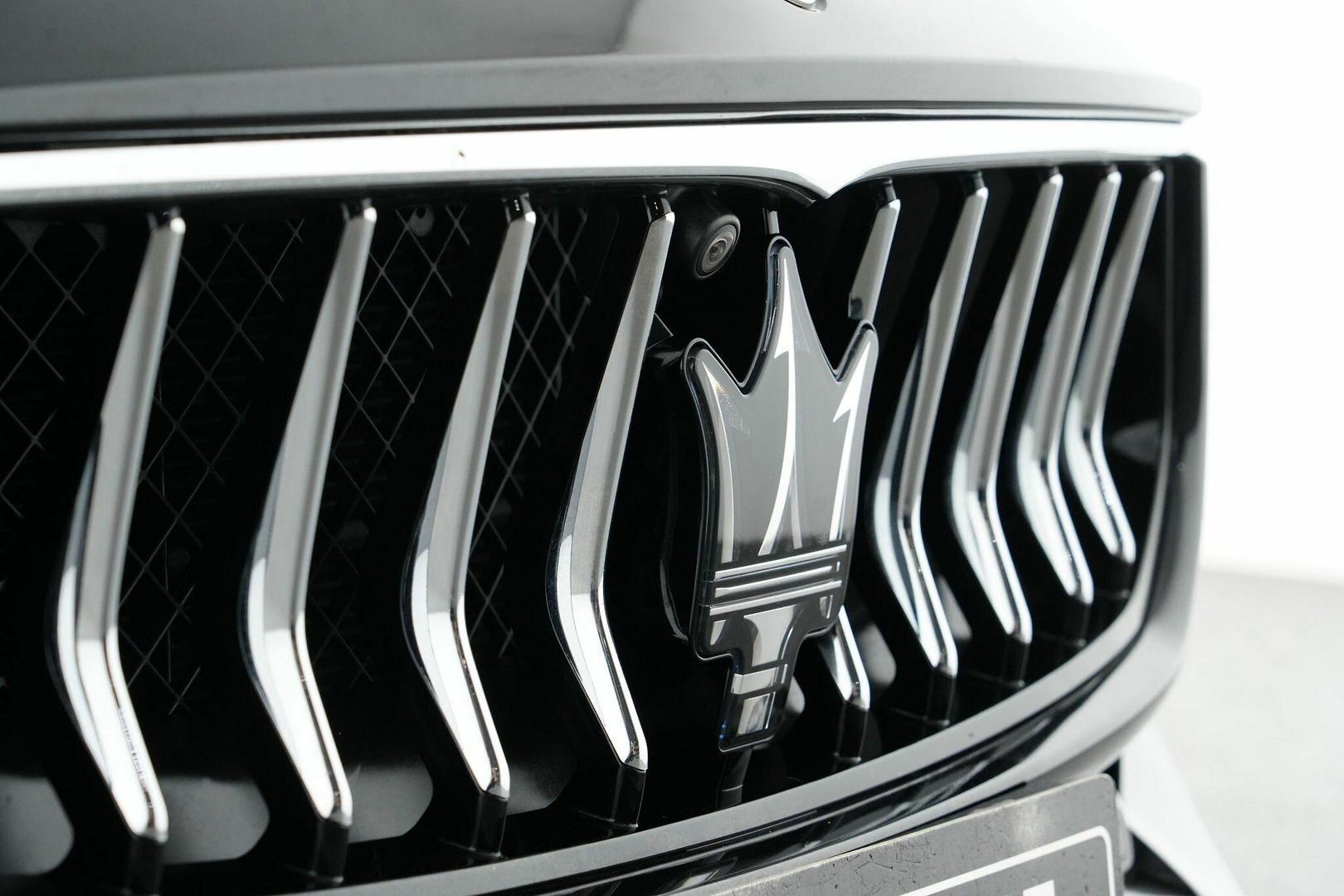 2021 Maserati Ghibli Hybrid in Black
