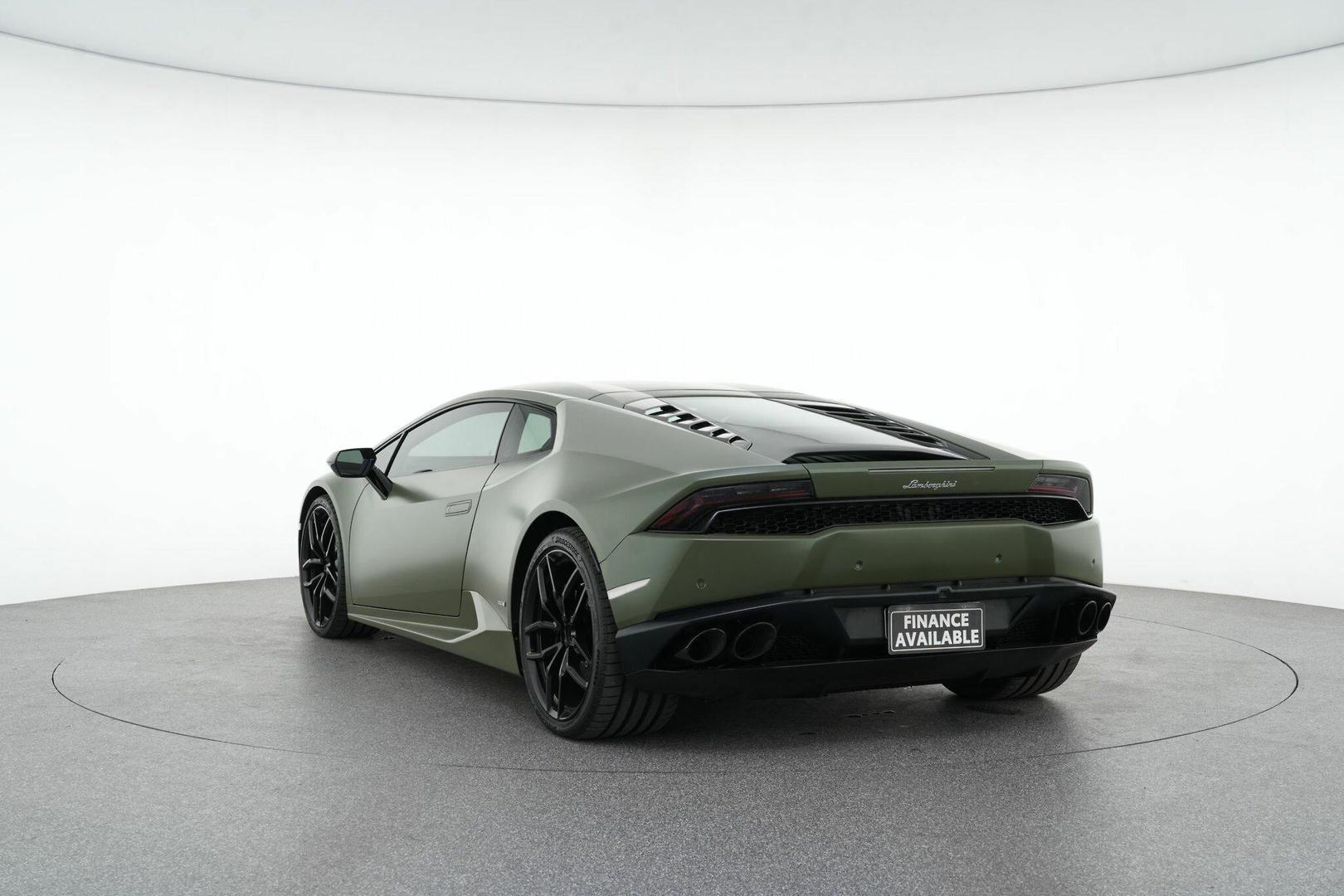 2017 Lamborghini Huracan LP610-4 in Green