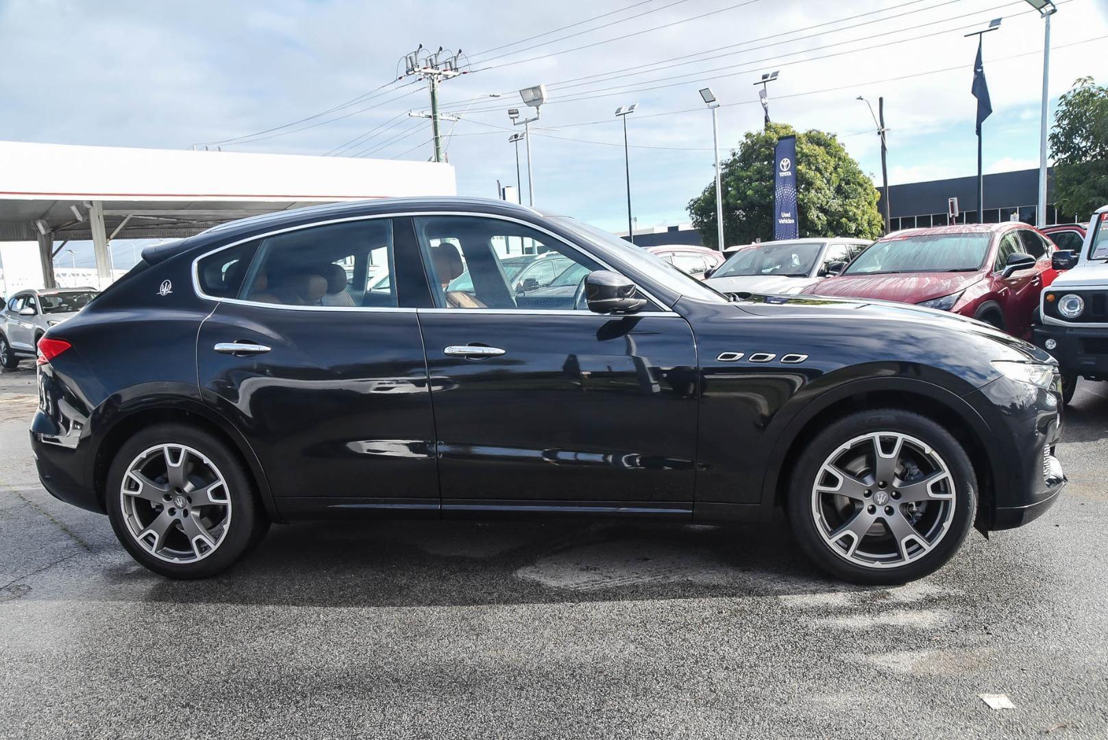 2020 Maserati Levante Base in Black