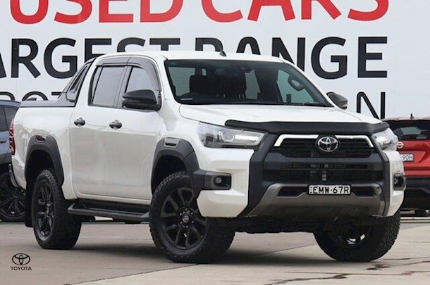 2020 Toyota Hilux Rogue